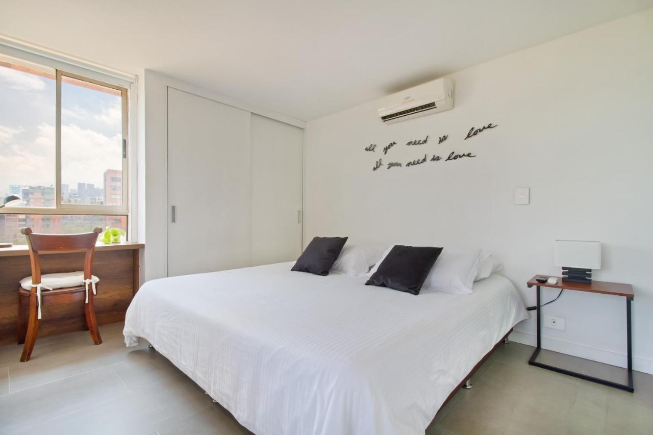 Aptos Alcazar Oviedo By Housy Host Medellín Buitenkant foto